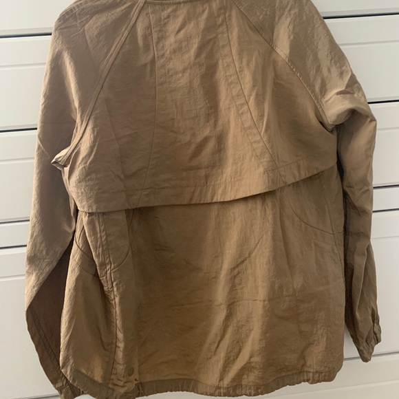 Seek vista lululemon pull over - Picture 4 of 5